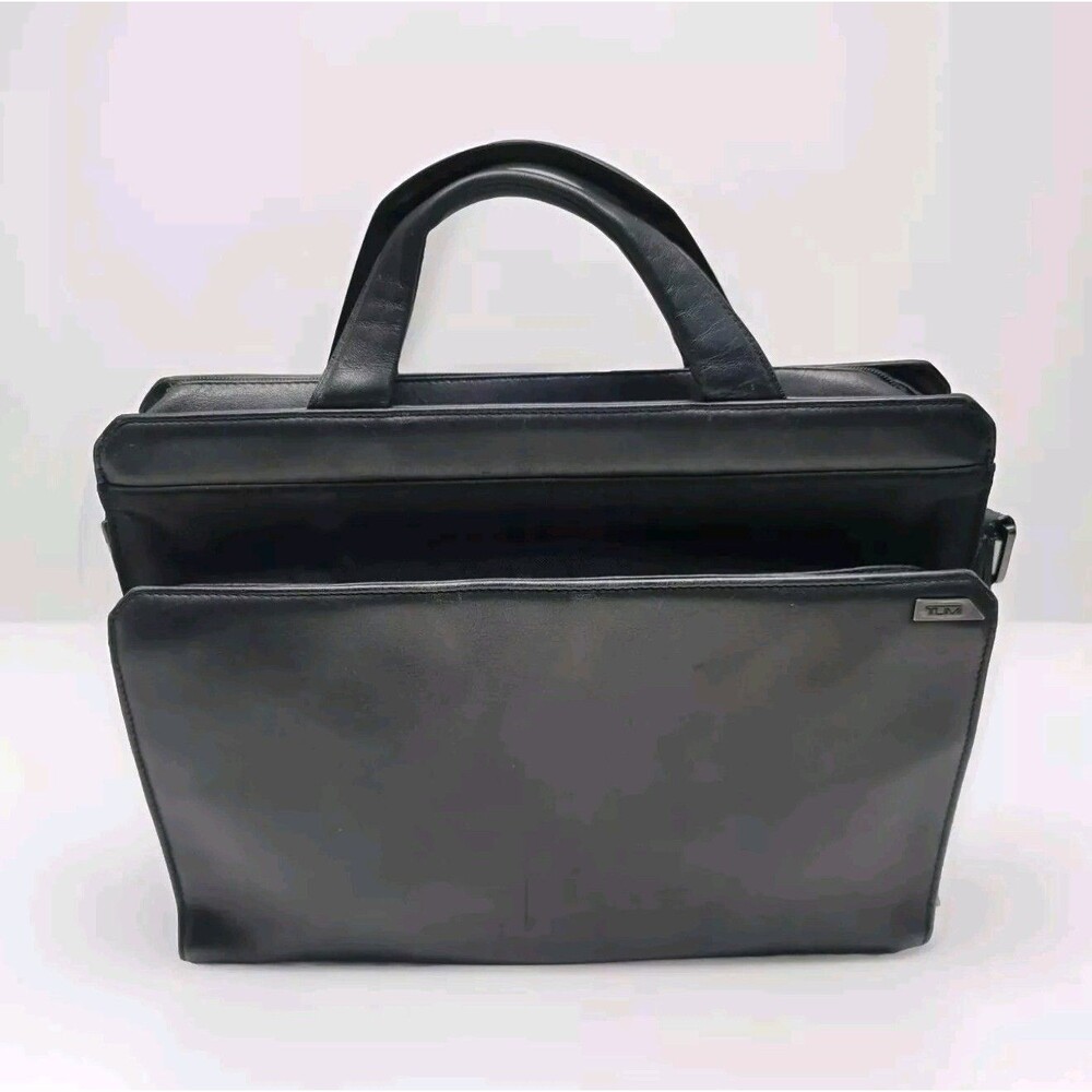 Tumi Leather and Ballistic Nylon Briefcase Messenger Bag 2961D No shoulder strap
